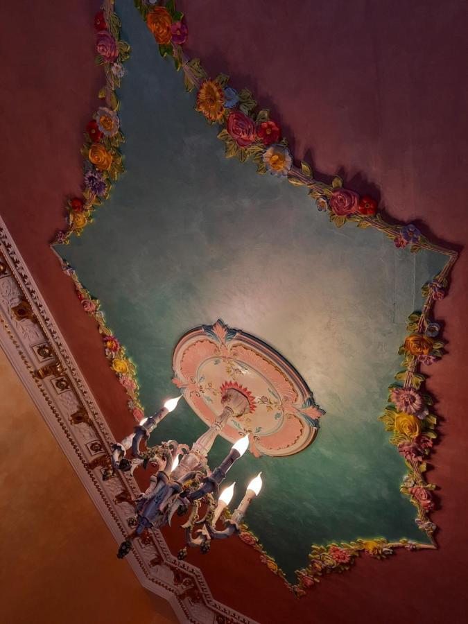 Romantic 卡罗维发利 外观 照片